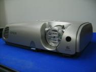 Epson Powerlite 82c EMP-82 XGA 3LCD 2000 ANSI Lumens 428 Lamp Hours