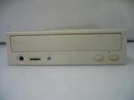 CyberDrive CW058D 32x12x40x CD-RW Drive White Bezel