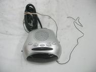 Durabrand CR-500 AM/FM Digital Alarm Clock Radio