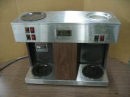 Bunn VPS Pour-Omatic Commercial Coffee Brewer/Warmer