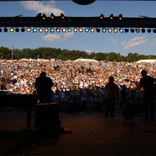 Folk_festival_crowd.large