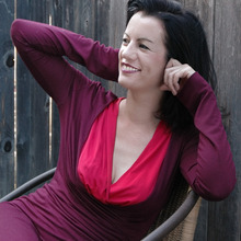 Astridchevallier_purplered_01.large