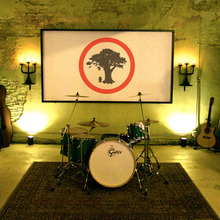 Drum-screen-logo.large