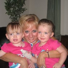 Nanci_twins_1_2010.large
