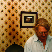 Closewithhouse-1.large