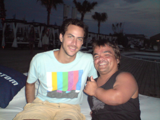Photo-full