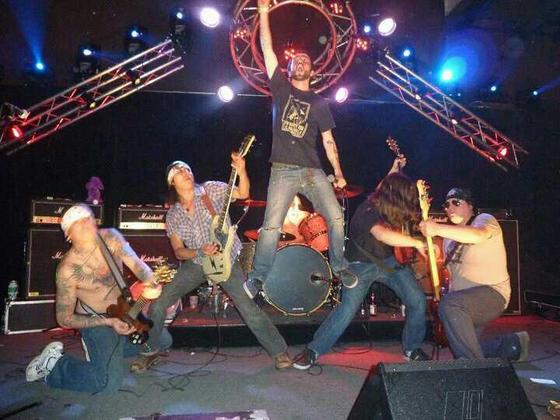 Photo-full