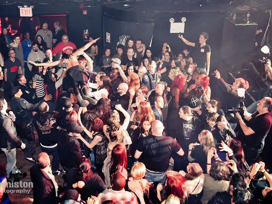 Photo-full