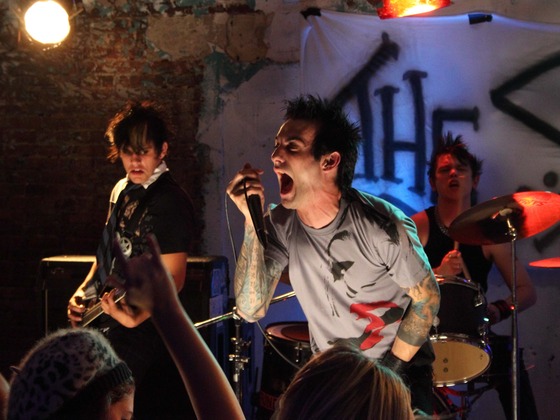 Photo-full