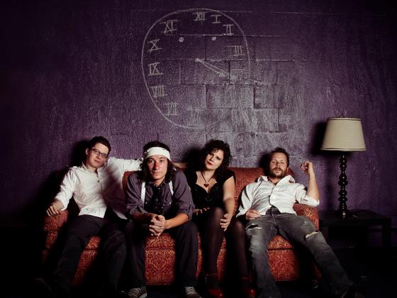 Photo-full