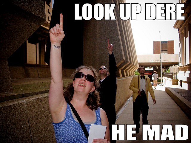 2496786350_32b7d40b5f_z.jpg?1307149841