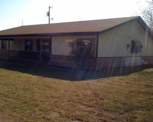 Price reduced! Home  with two huge shops!