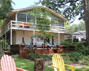 2800 S.F. Waterfront Paradise - Sleeps 10 - Almost Seaside