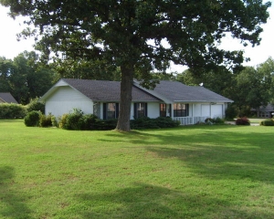 Need a big shop/garage/apartment?