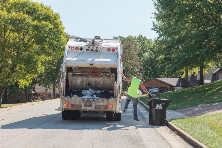 Residential Services. M&W Hauling