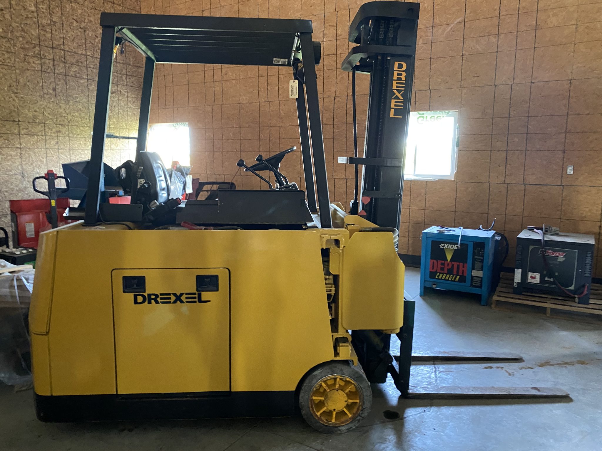 Drexel Swing Reach Forklift (202) Sugar Creek Enterprises