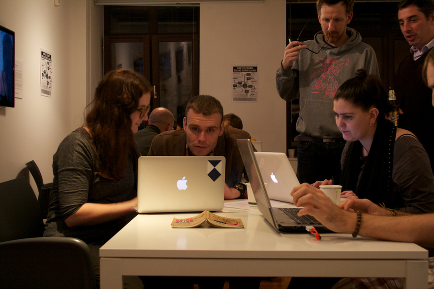 Email encryption workshop at Brighton Cryptofestival.