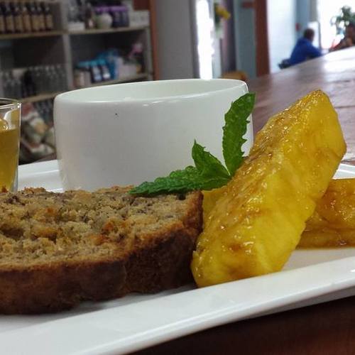 1546432_207519282774328_190344898_n