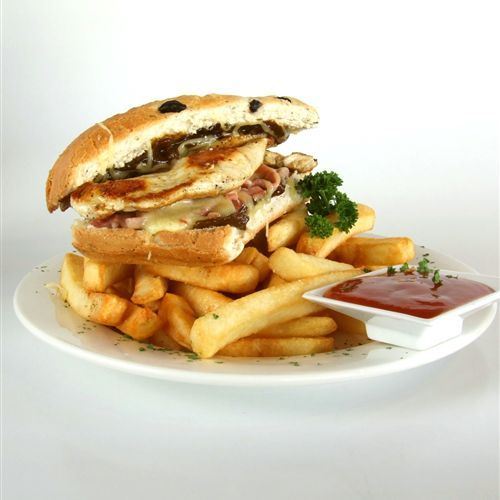 Hennessy's Irish Bar