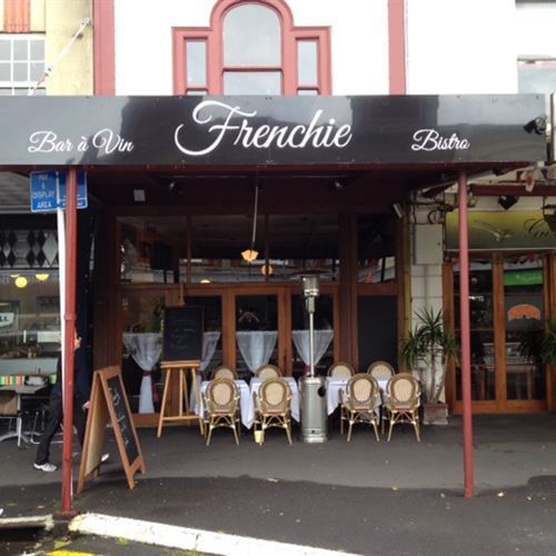 Frenchie Bar a Vin