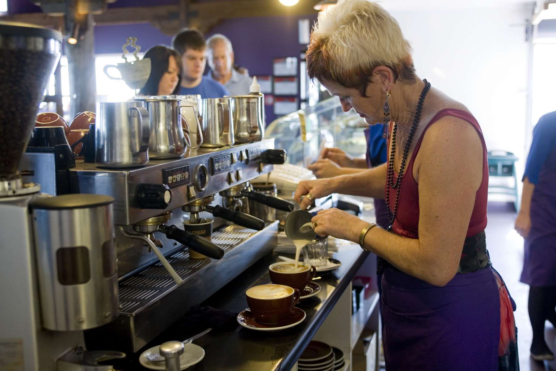 Making%20coffees_1800x1200