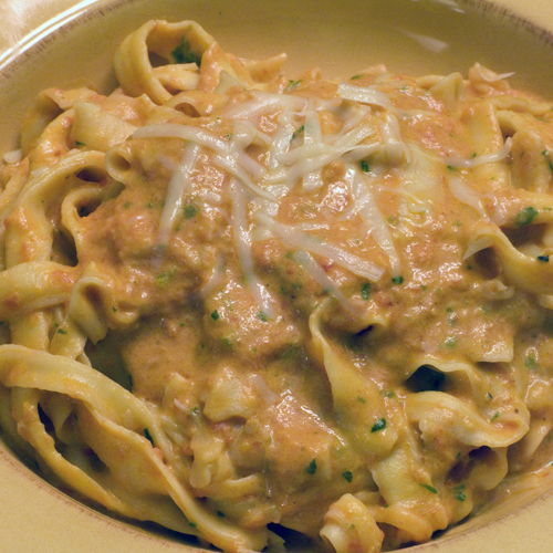 Tomato Sauce with Vodka and Cream Image