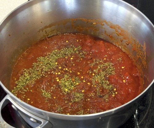 Basic Pizza Sauce Image