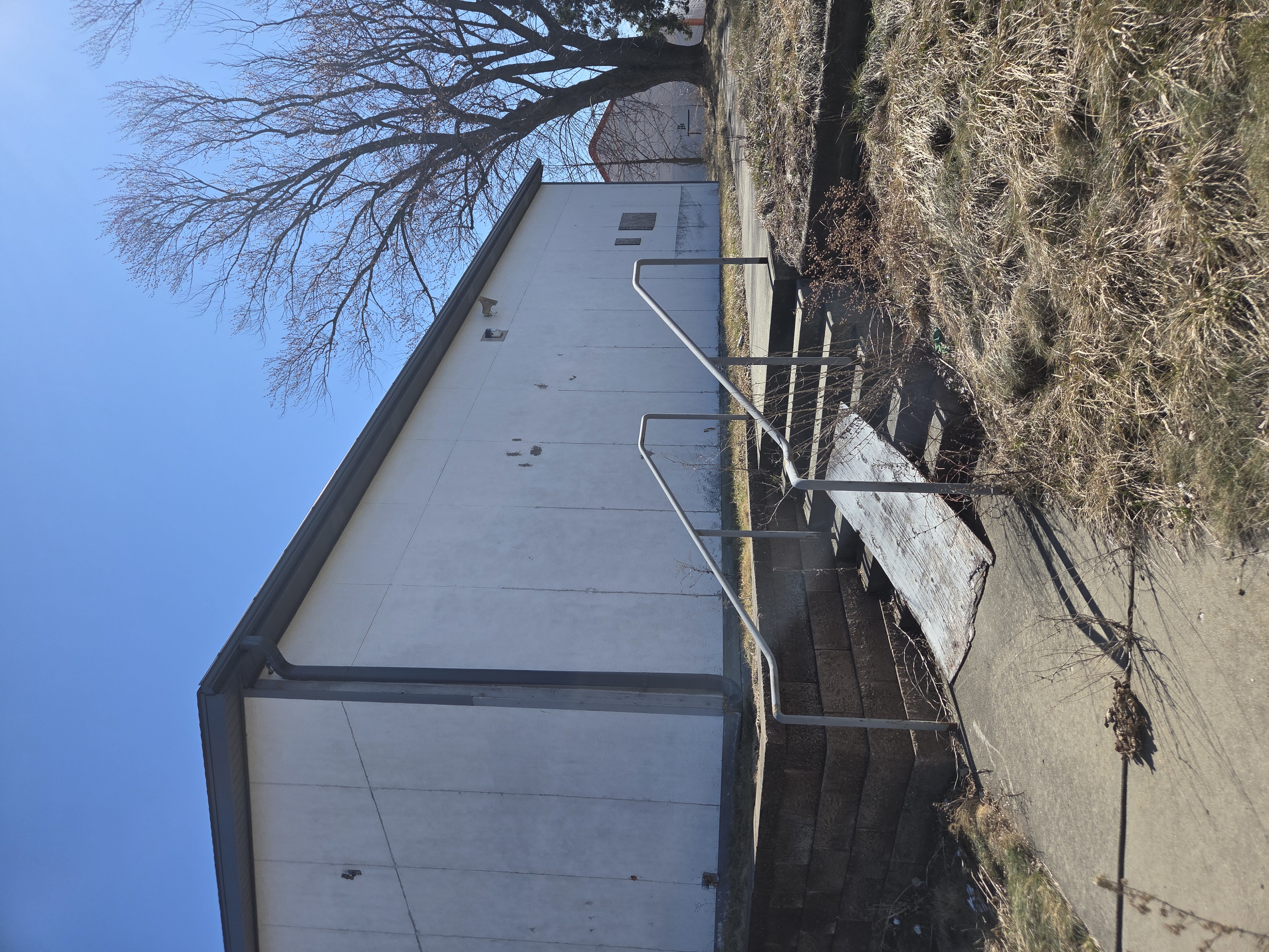 Abandoned Kinked 6 image