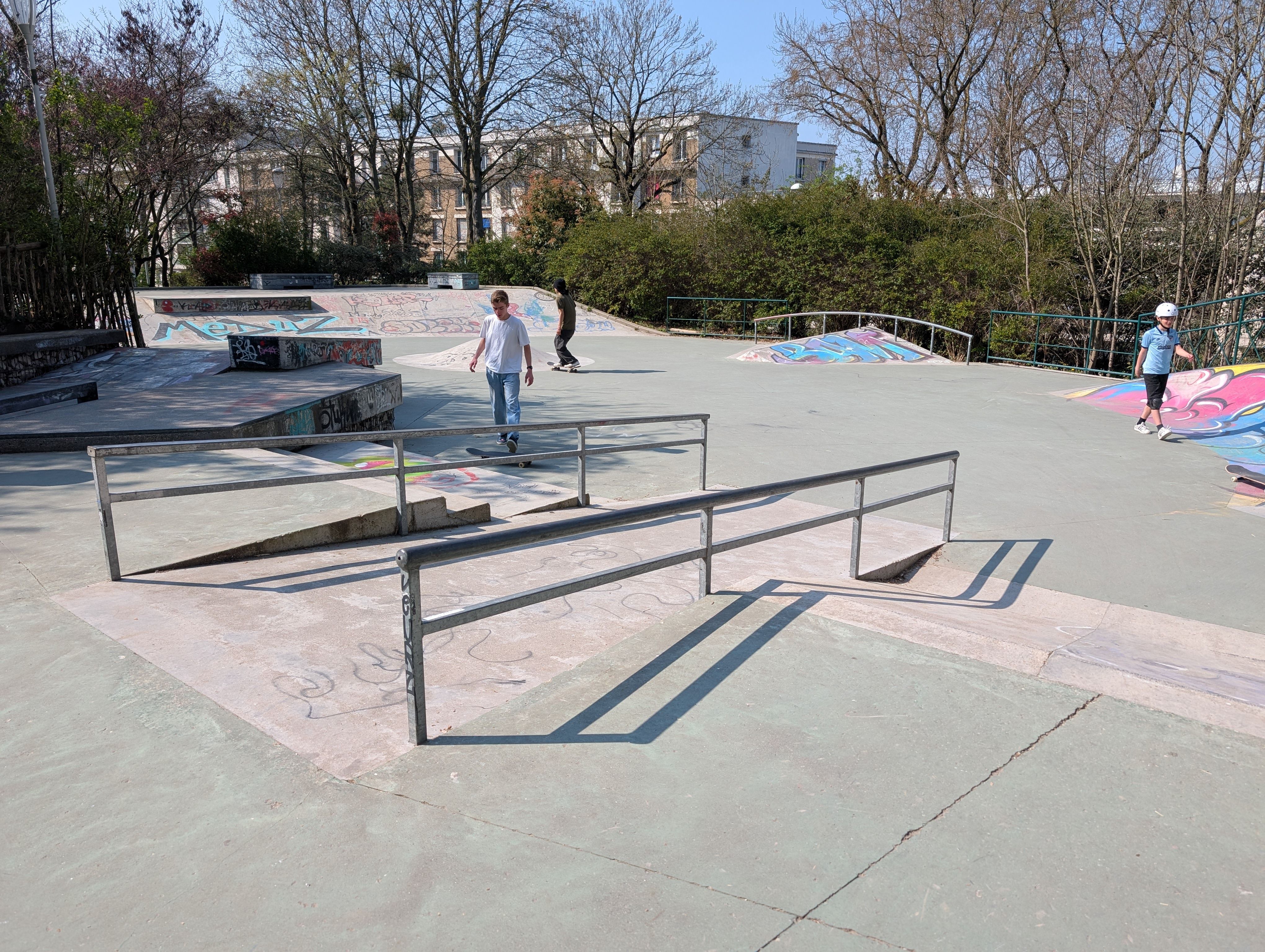 Issy Skatepark image