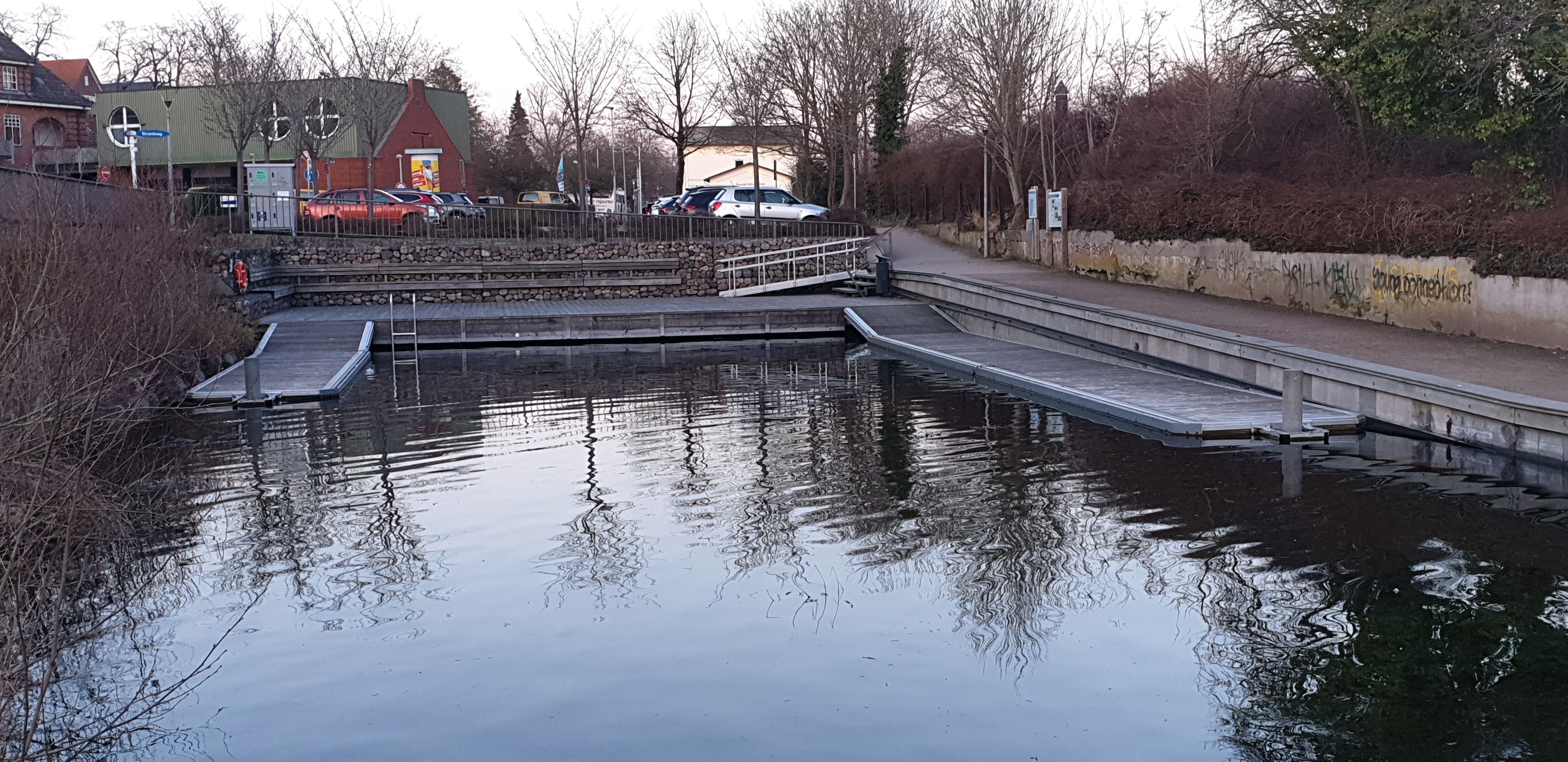 Bootshafen/Kanurastplatz image