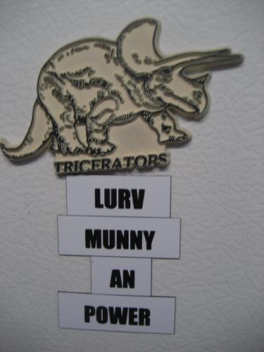 LOLtriceratops has needz