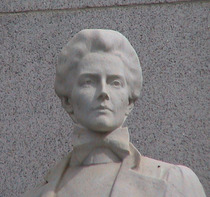 Edith Cavell statue
