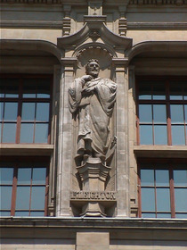 V&A façade - Ld. Leighton