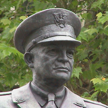 Eisenhower statue