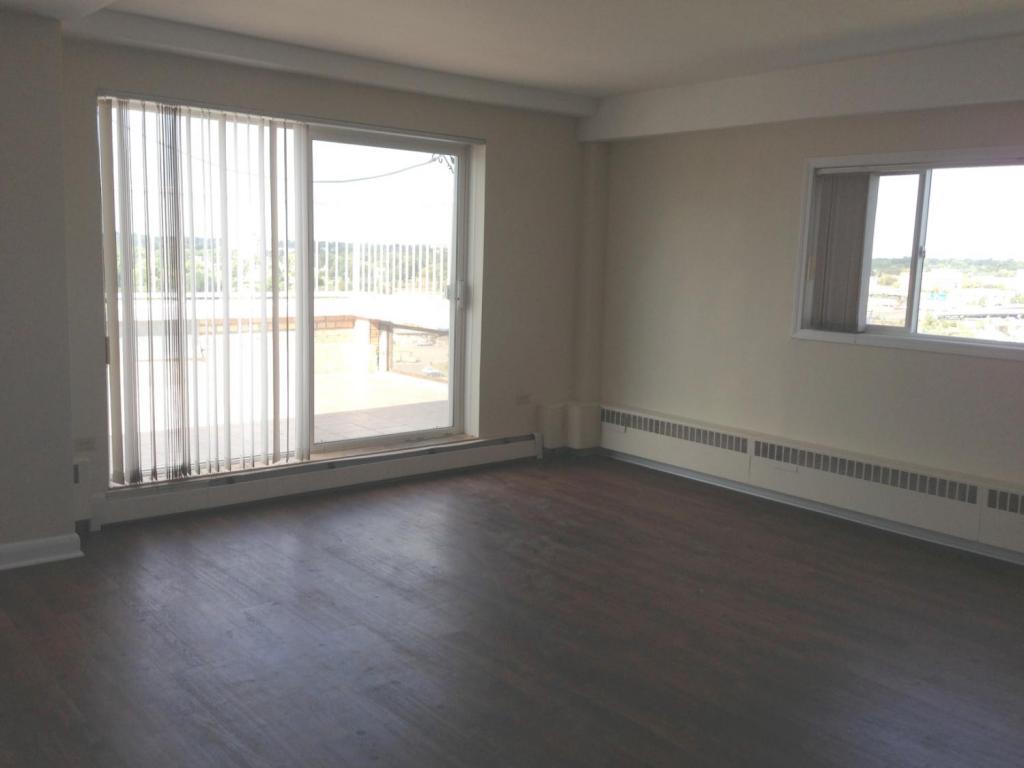 Crescent Towers Saskatoon Apartment Rent Avenue Living