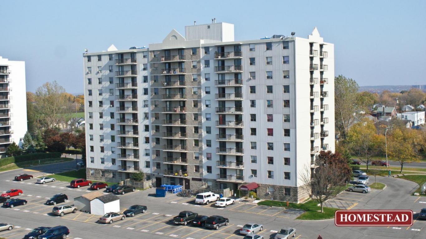 Selkirk. Apartments for rent at 16 Leroy Grant Drive in Kingston