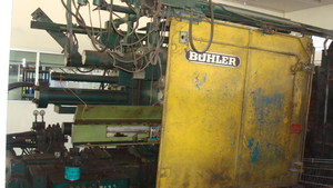 BUHLER H-400-B-P 压铸机 - MachineTools.com
