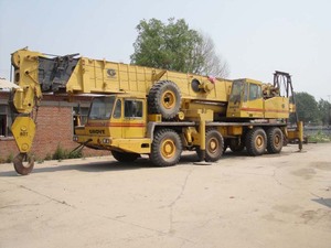 GROVE CRANE AT1100 汽车起重机 - MachineTools.com