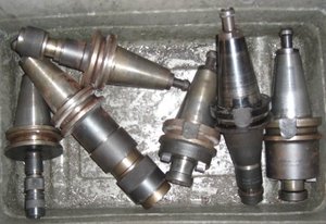 ASSORTED  其它刀具夹持装置 - MachineTools.com