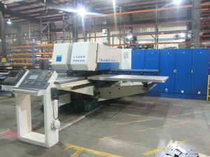 TRUMPF TRUMATIC 600L Punzones y Láser (Combo) - MachineTools.com