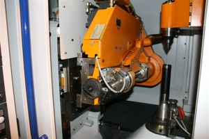 6899e