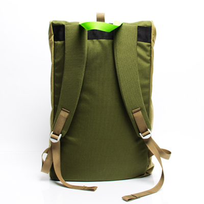 Knappsack made in Bozeman, MT by Buck Products. Purchase to support 3 American workers and get 1,680 Boom™ Points. #MadeInUSA #BackToSchool
