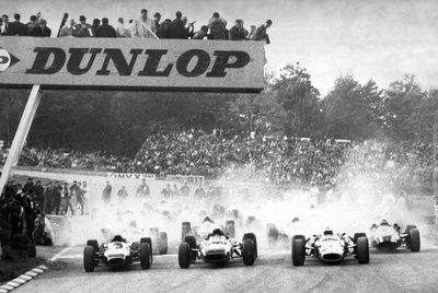 1966 United States Grand Prix. Watkins Glen, New York, USA. 30/9-2/10 1966. Jim Clark (Lotus 43 BRM) 1st position, at the start of the race, action. by Anonymous - print