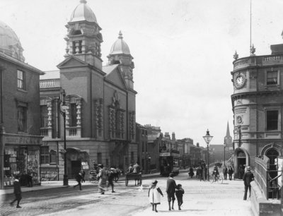 Darlington Street, Wolverhampton, c 1902 by Unknown - print
