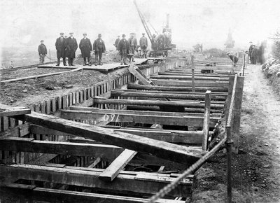 Building sewers, Lunt Lane, Bilston, Early 20th century by Unknown - print