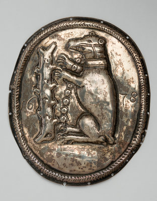 Bear and ragged staff plaque in silver, 1678 by Unknown - print