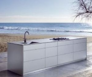 100 Percent Aluminum Kitchen by Auro