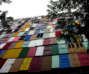 1000-doors-insatallation-by-choi-jeong-hwa-m