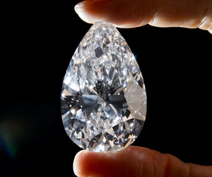 10173-carat-diamond-sells-for-over-26-million-dollars-m