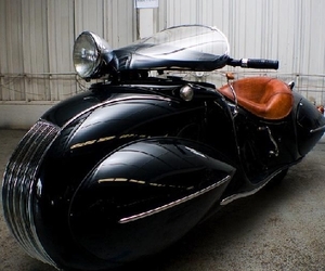 1930 Art Deco Henderson